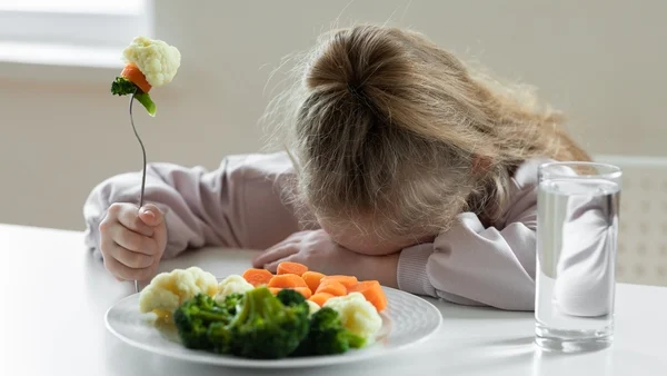 Food scientist: It's very hard to feed children healthily