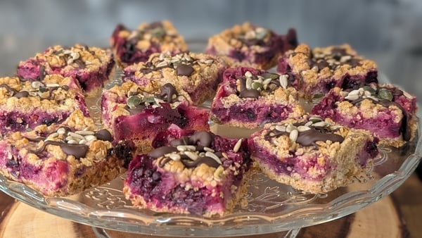 Shane Smith's baked berry oatmeal bars: Today