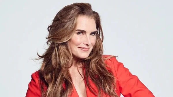 Brooke Shields: "It's nice not being bound by a biological clock"